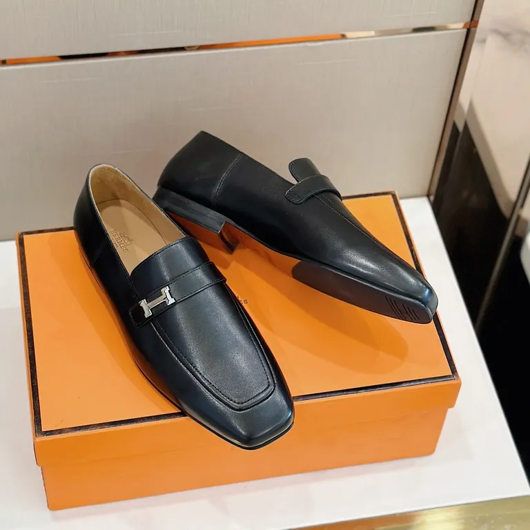 Hermes Shoe 